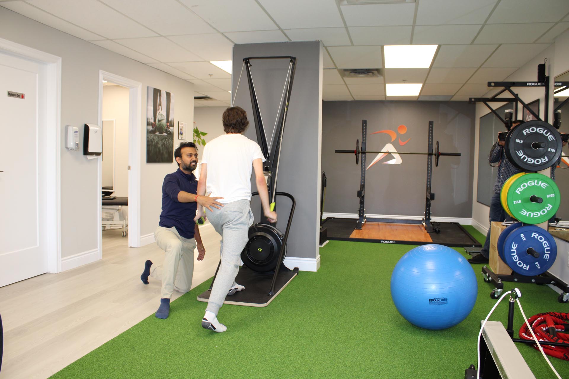 The Complete Guide to Knee Pain | Apti Physiotherapy, Bolton